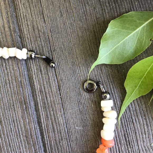 🍋🌿Handmade Blown Glass Rock Necklace🌿🍋 - Picture 7 of 7